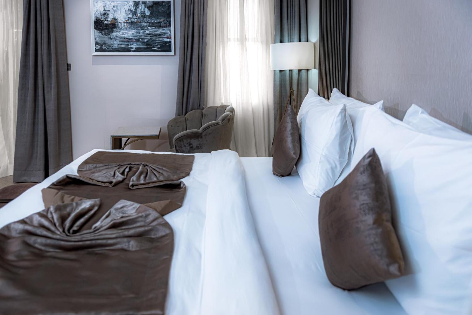 Wali'S Suites Abuja Exterior foto